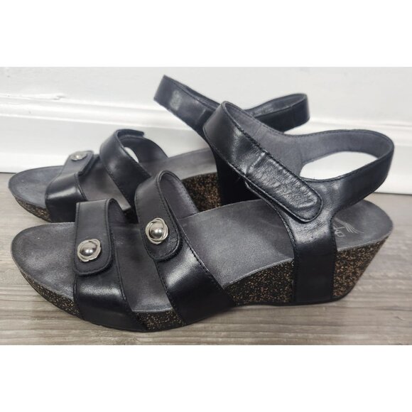 Dansko Women's Sz. 40 Savannah Cork Wedge Black Leather Sandals - Picture 1 of 8